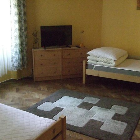 Old Walls Hostel كراكوفيا المظهر الخارجي الصورة