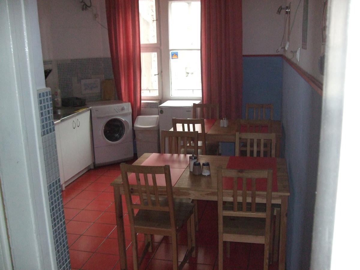 Old Walls Hostel كراكوفيا المظهر الخارجي الصورة